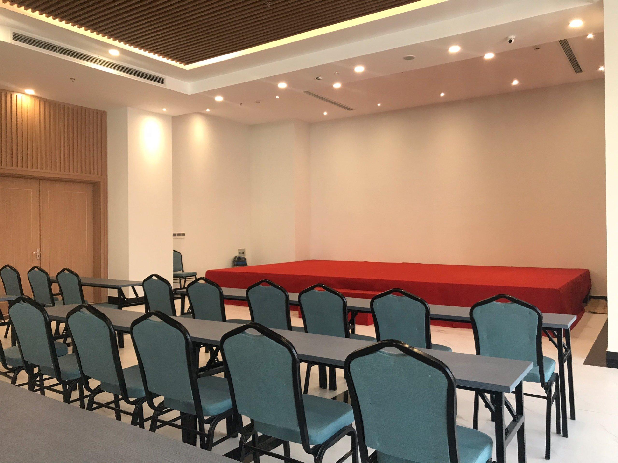 Virgo Hotel Nha Trang Luaran gambar The 2019-2020 Academic Year Opening Ceremony