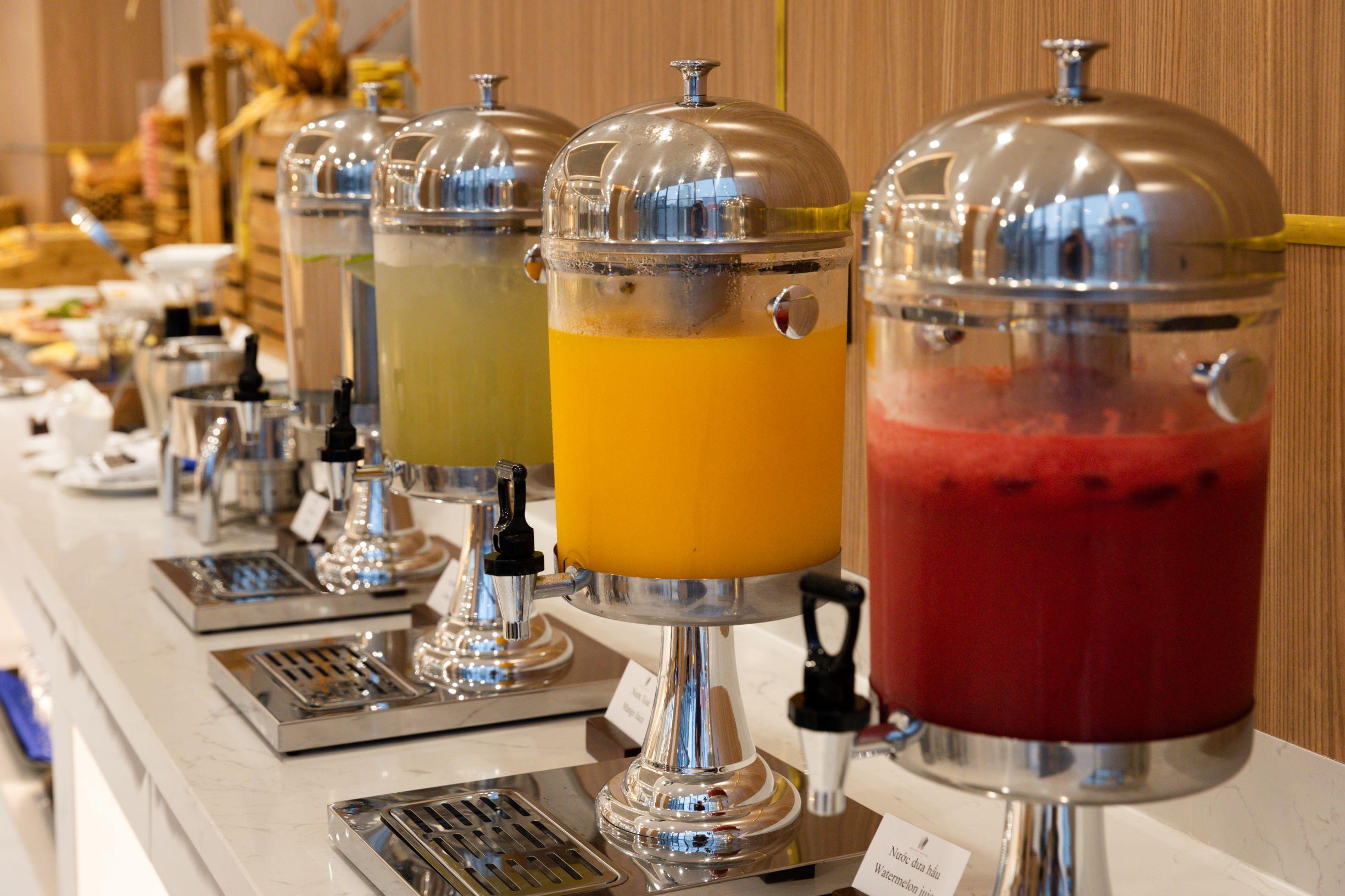 Virgo Hotel Nha Trang Luaran gambar Juice dispensers