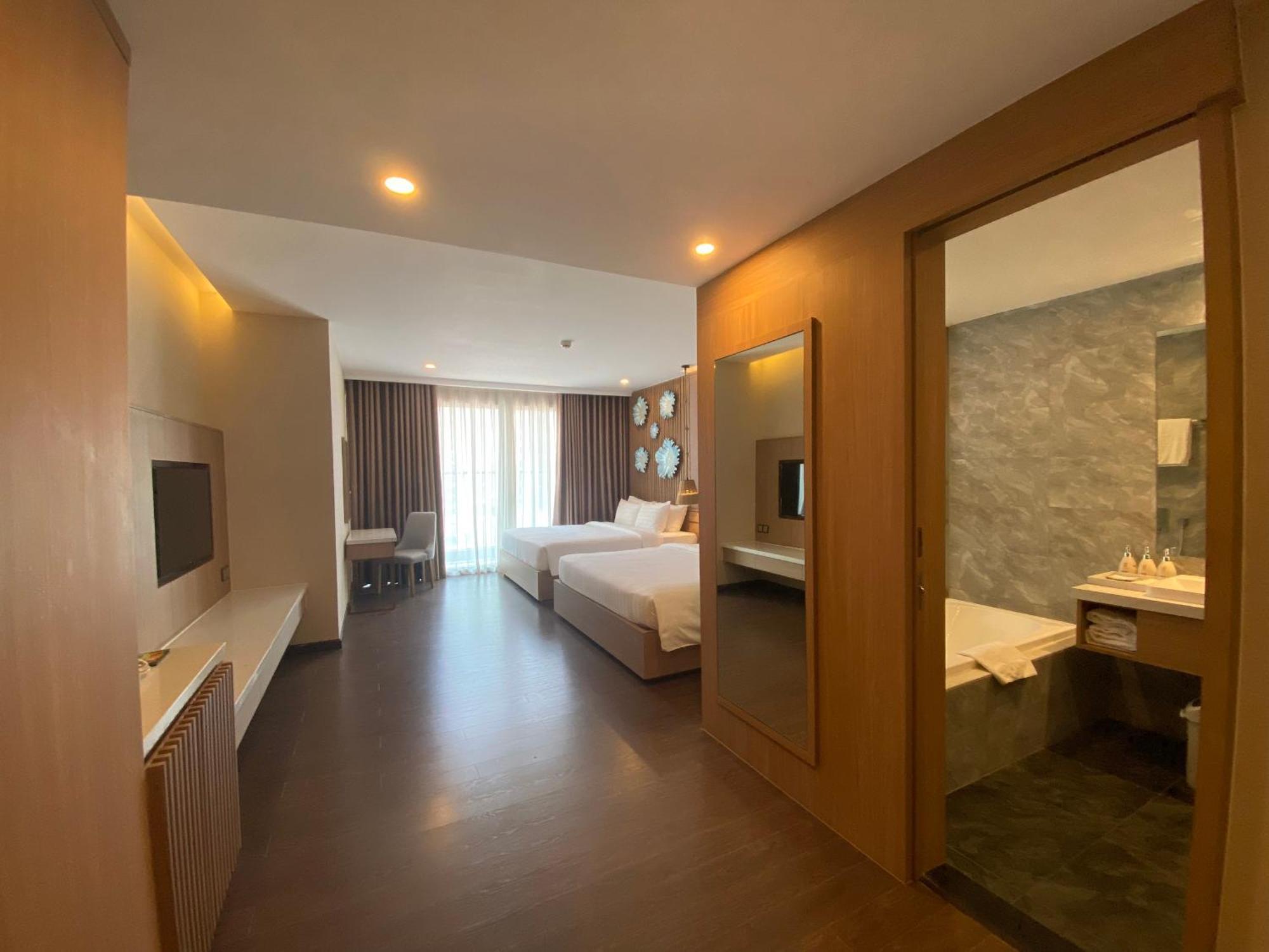 Virgo Hotel Nha Trang Luaran gambar Deluxe room