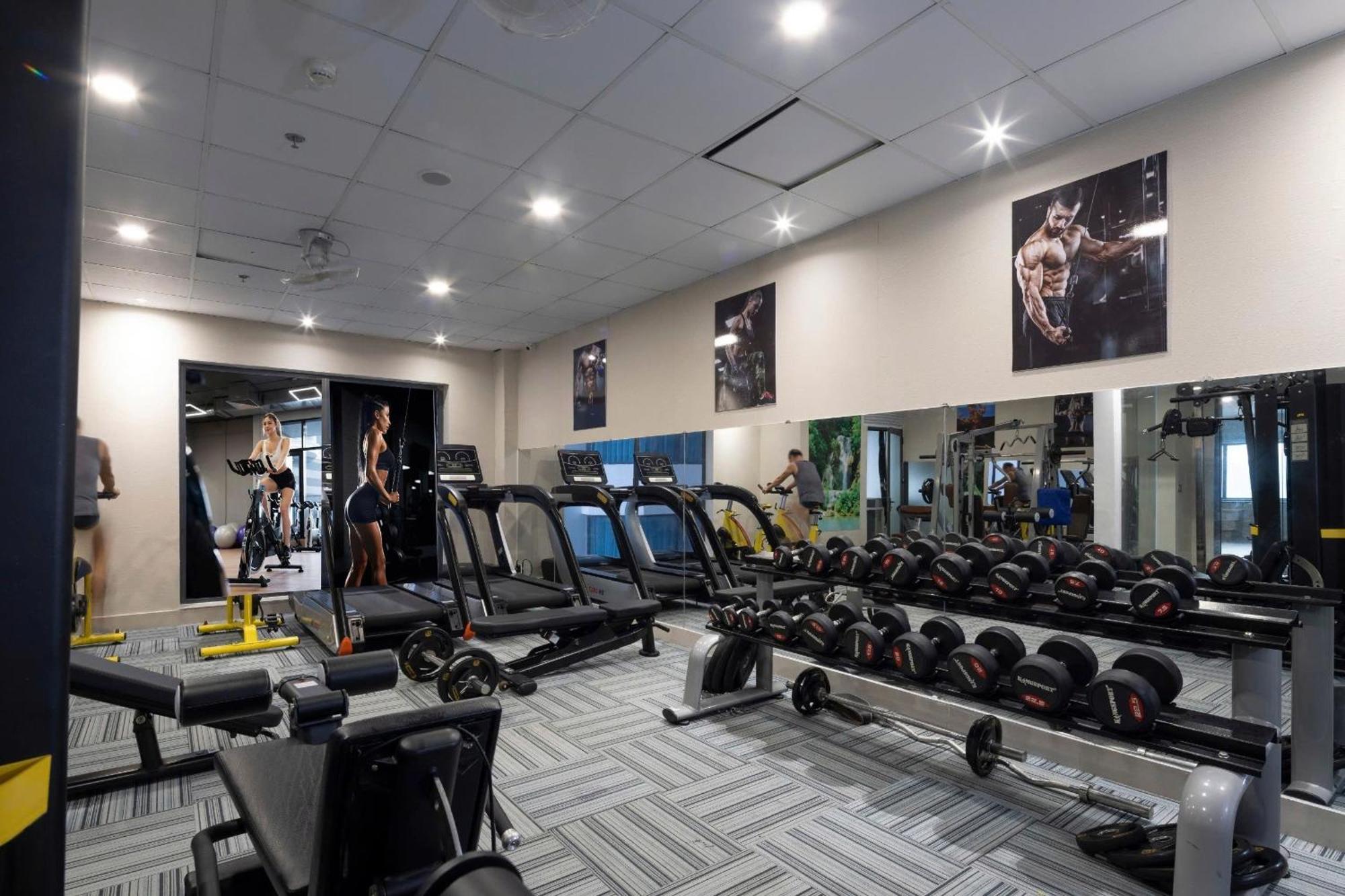 Virgo Hotel Nha Trang Luaran gambar The gym at the hotel